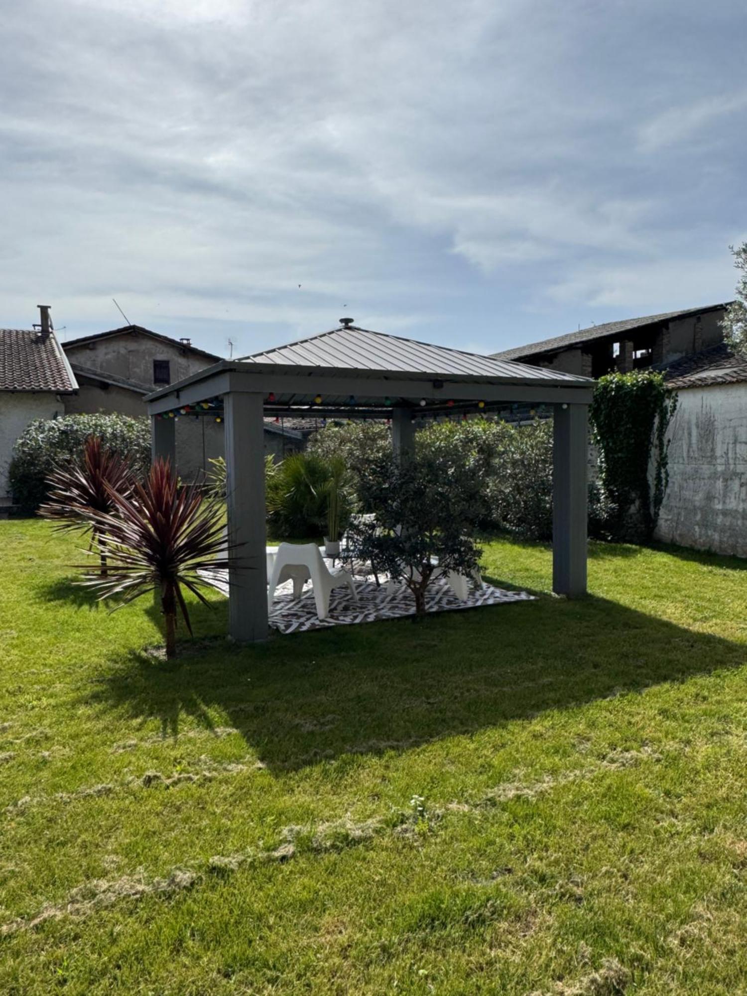 Le Charles IX Roussillon (Isere) Exterior foto